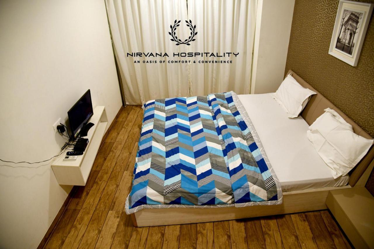 Rajhans Belliza Luxurious Studio Apartment Surat Exterior photo